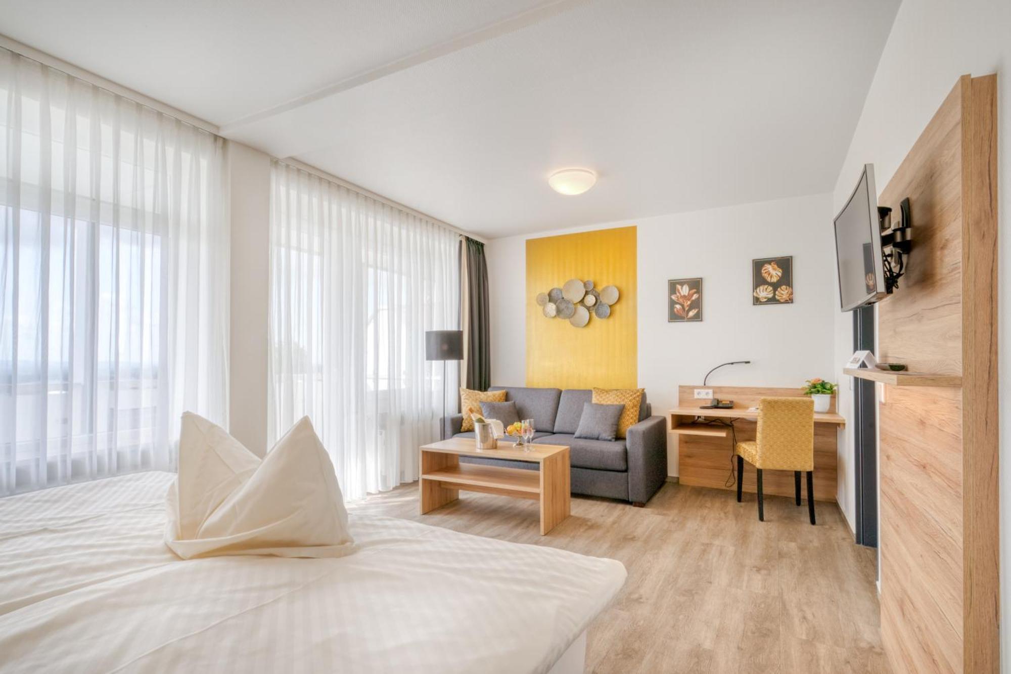 Hotel Wiehen-Therme Hullhorst Extérieur photo